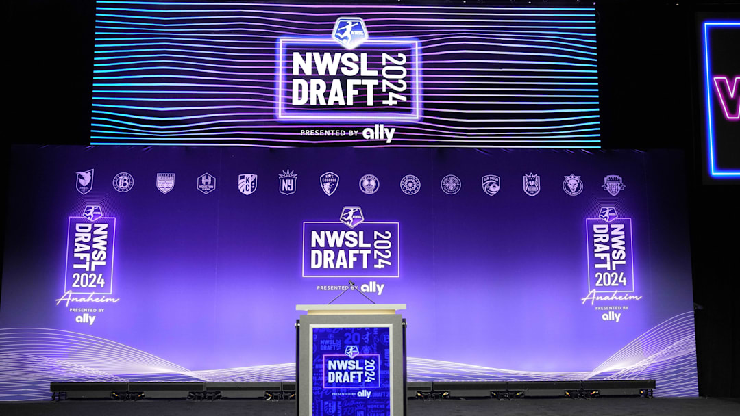 SY225C中型液压挖掘机